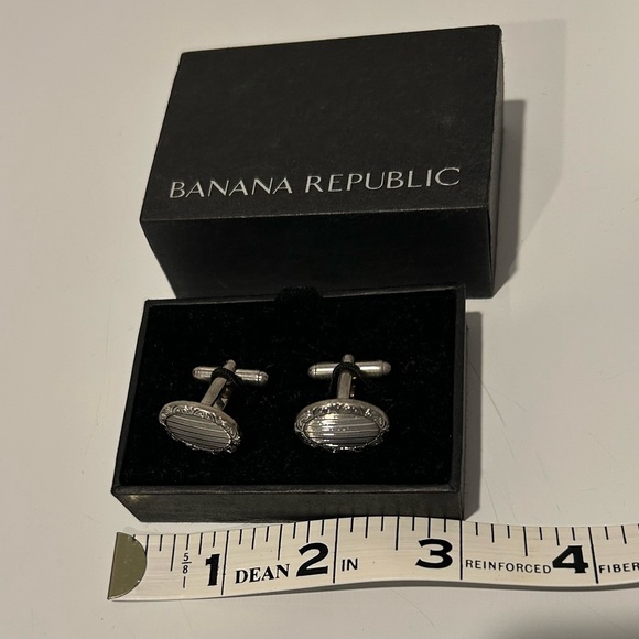 Banana Republic Silver Tone Oval Cuff Links - Picture 6 of 6